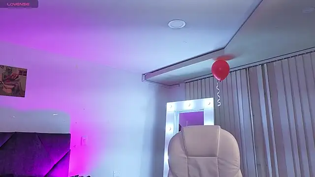 _sharlotte777 webcam