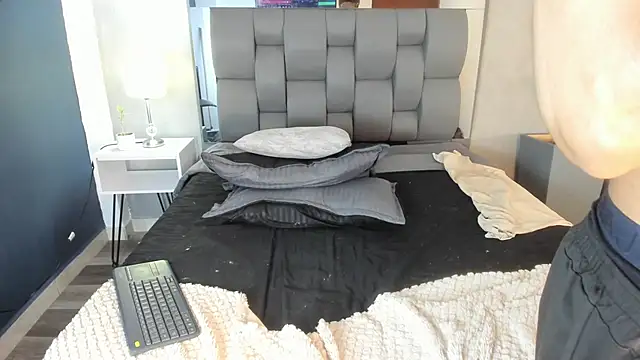 Charlie___Musk webcam