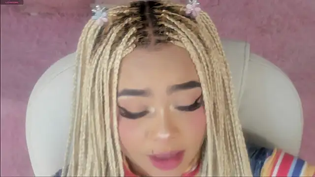conny__curly webcam