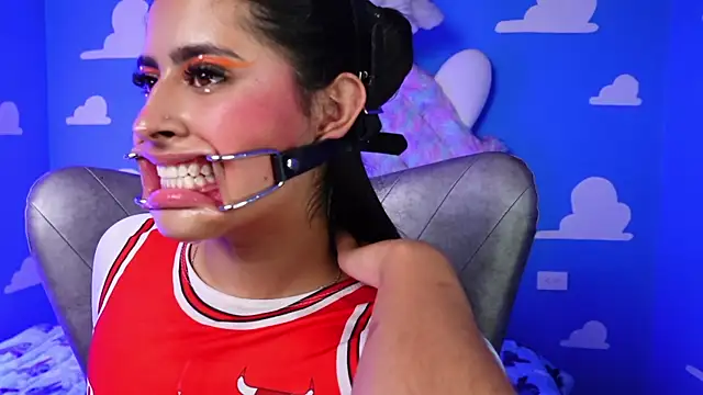 miss___anya webcam