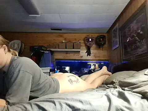 Ryan_and_Aurora webcam