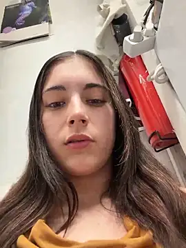 sexymelli18 webcam