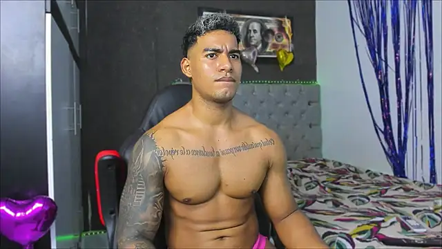 luigi_hot_ webcam