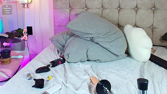 SophieBuitrago webcam