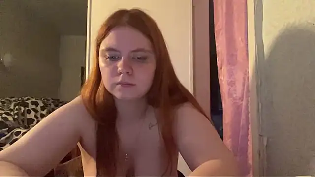 Violette_Iguina webcam