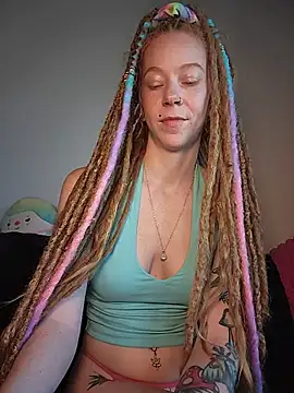 LucidLucy webcam