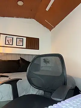karlamorris_ webcam