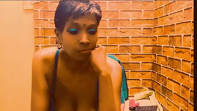 Fuckable_Nasty_MILF webcam