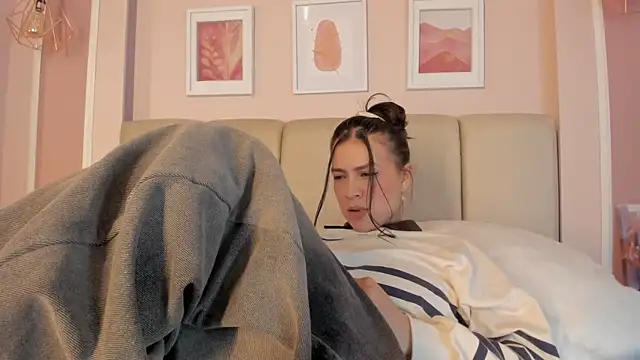 Annie_rhoades webcam