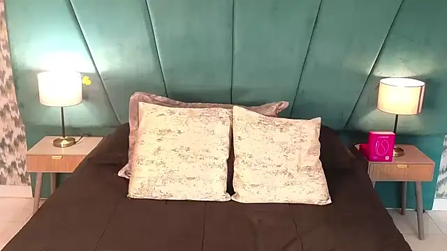 Aaron_Eze webcam