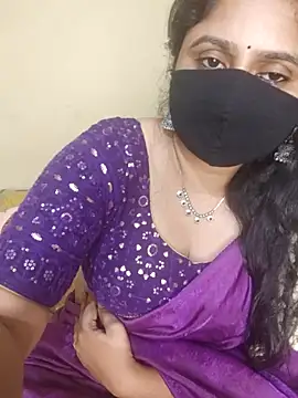 Sravvi499 webcam