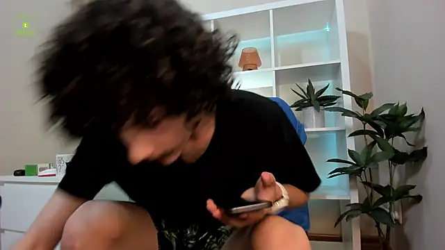 Dilan_Wolfe webcam