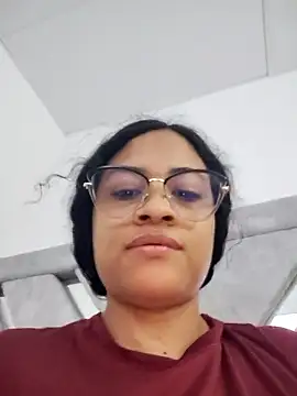 DAFNNEE_HOT webcam
