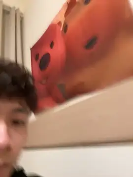 sexyboy-3525 webcam