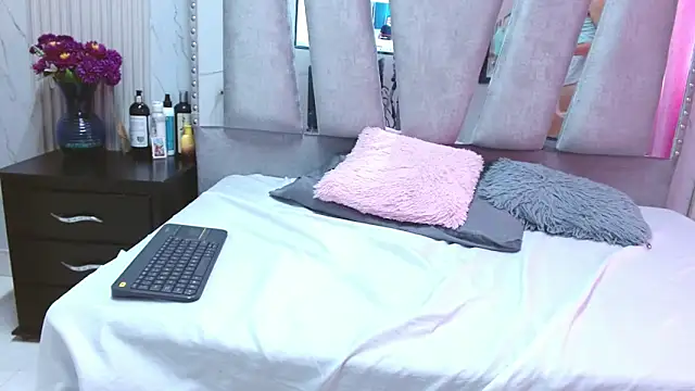 CarlaSpenser webcam