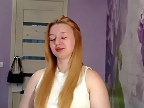 RaeannRoewe webcam
