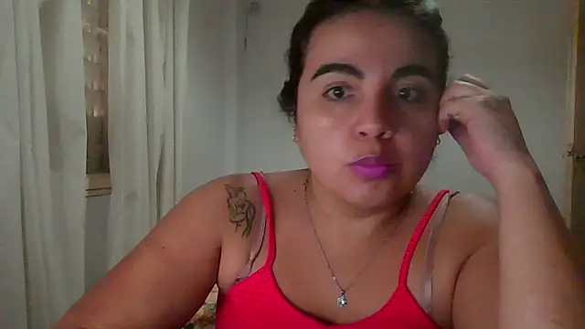 Betty_Cole webcam