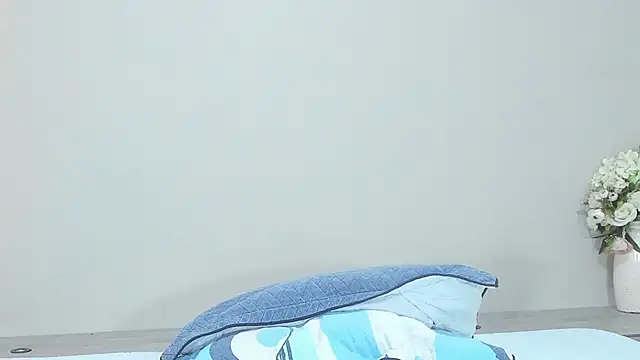 sophie_reed webcam