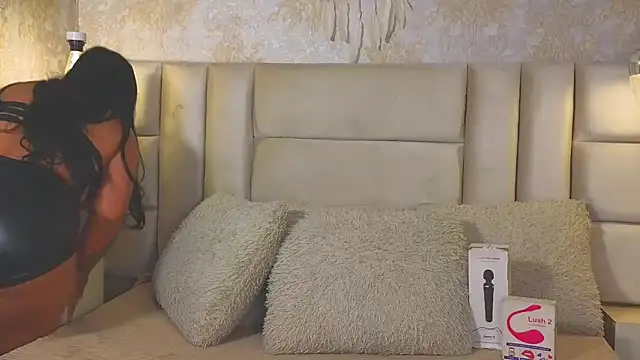 EmilyQueen3x webcam