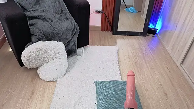 Rebeka-baker webcam