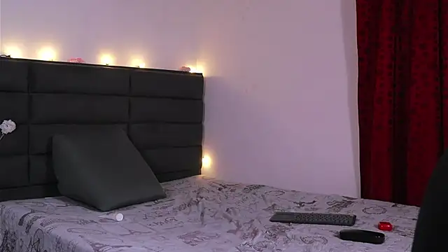 kathieandpovcock1 webcam