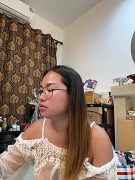Ponthip webcam