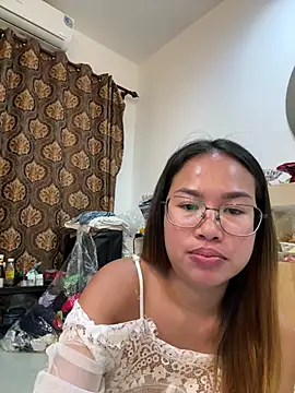 Ponthip webcam