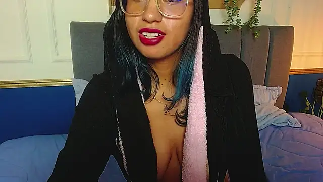 Violet_2003 webcam