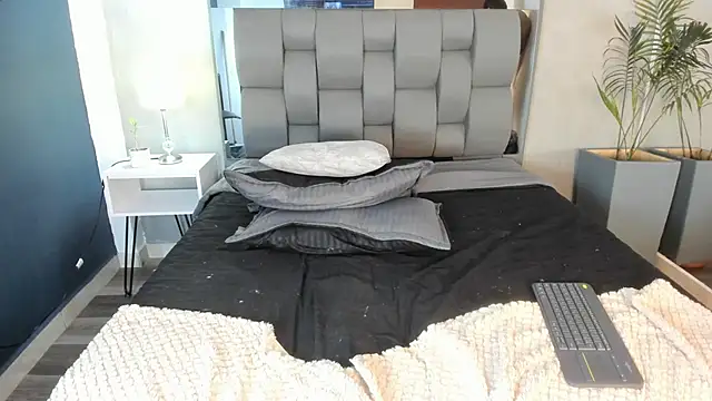 Charlie___Musk webcam
