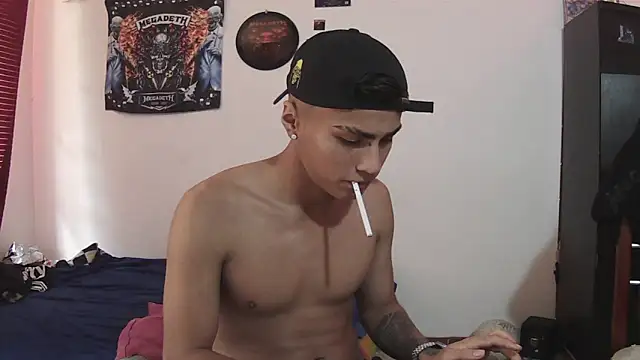 fenix_hardcock (M twink) - get naked