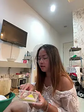 Ponthip webcam