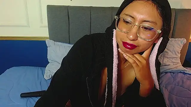 Violet_2003 webcam
