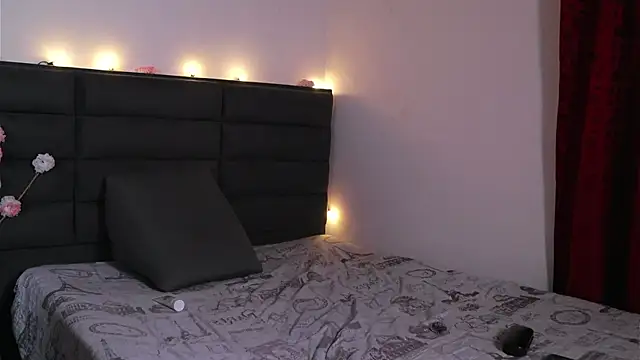 kathieandpovcock1 webcam