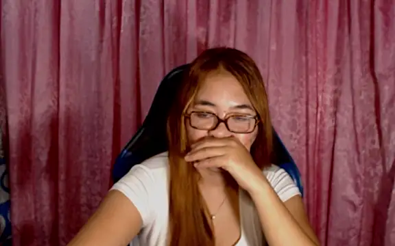 onlymaes_19 webcam