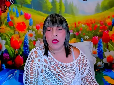 indianroxy webcam