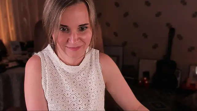 MiaSparkes webcam