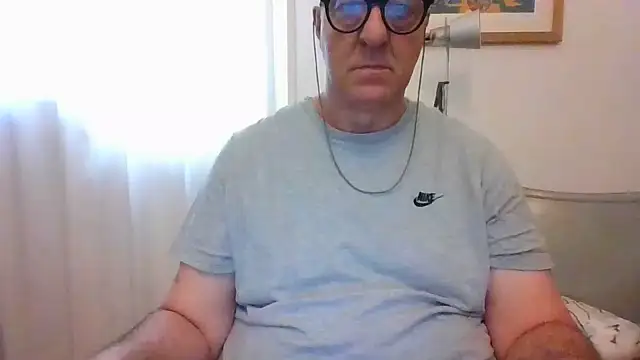 ANONIMO7735 webcam