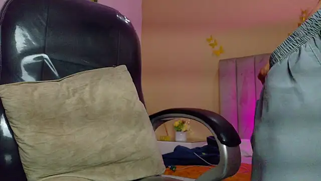 Nascary_Fox webcam