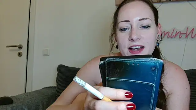 jasmin-white (F young) - plug in ass lt 2 videos +2m toycontroll