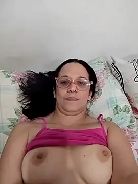 nicolle_milf1978 webcam