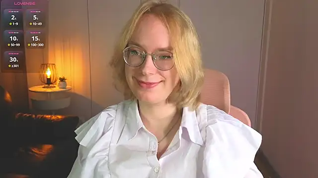 amanda_butlerr (T teen) - Naked me