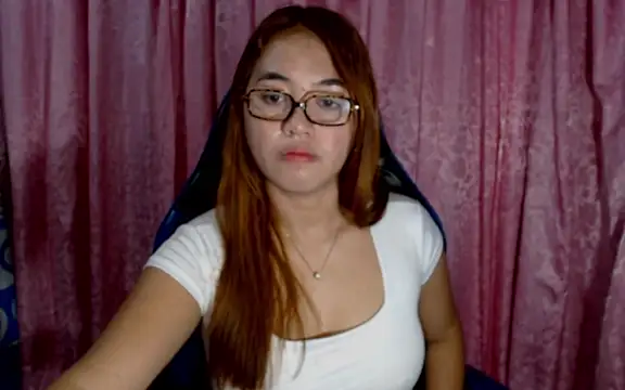 onlymaes_19 webcam
