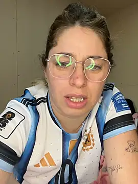 soyanahii live sex cam