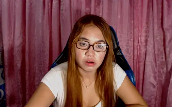 onlymaes_19 webcam