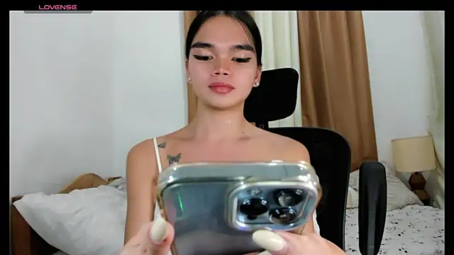 kendall_petite18 webcam