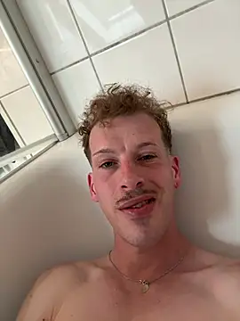 creampieboytim webcam