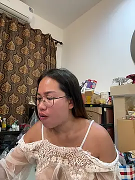 Ponthip webcam