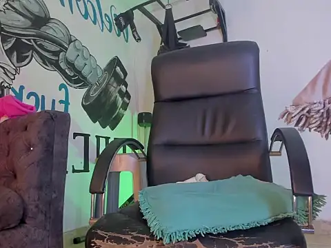 Eyleen_Santos live sex cam