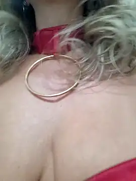 CelynaRoss webcam