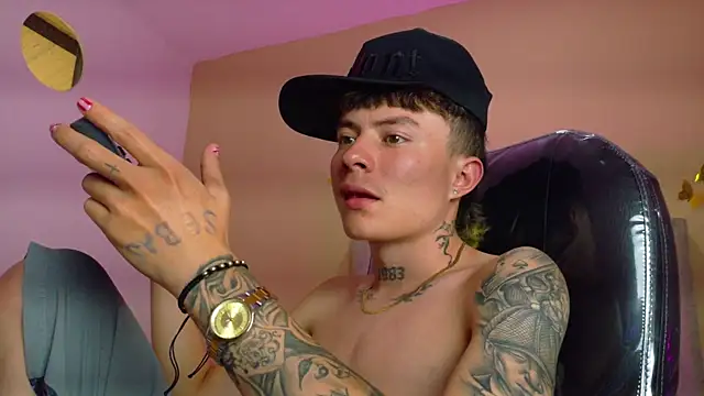 nascary_fox - Nascary_Fox's free webcam - UK Sex Cams